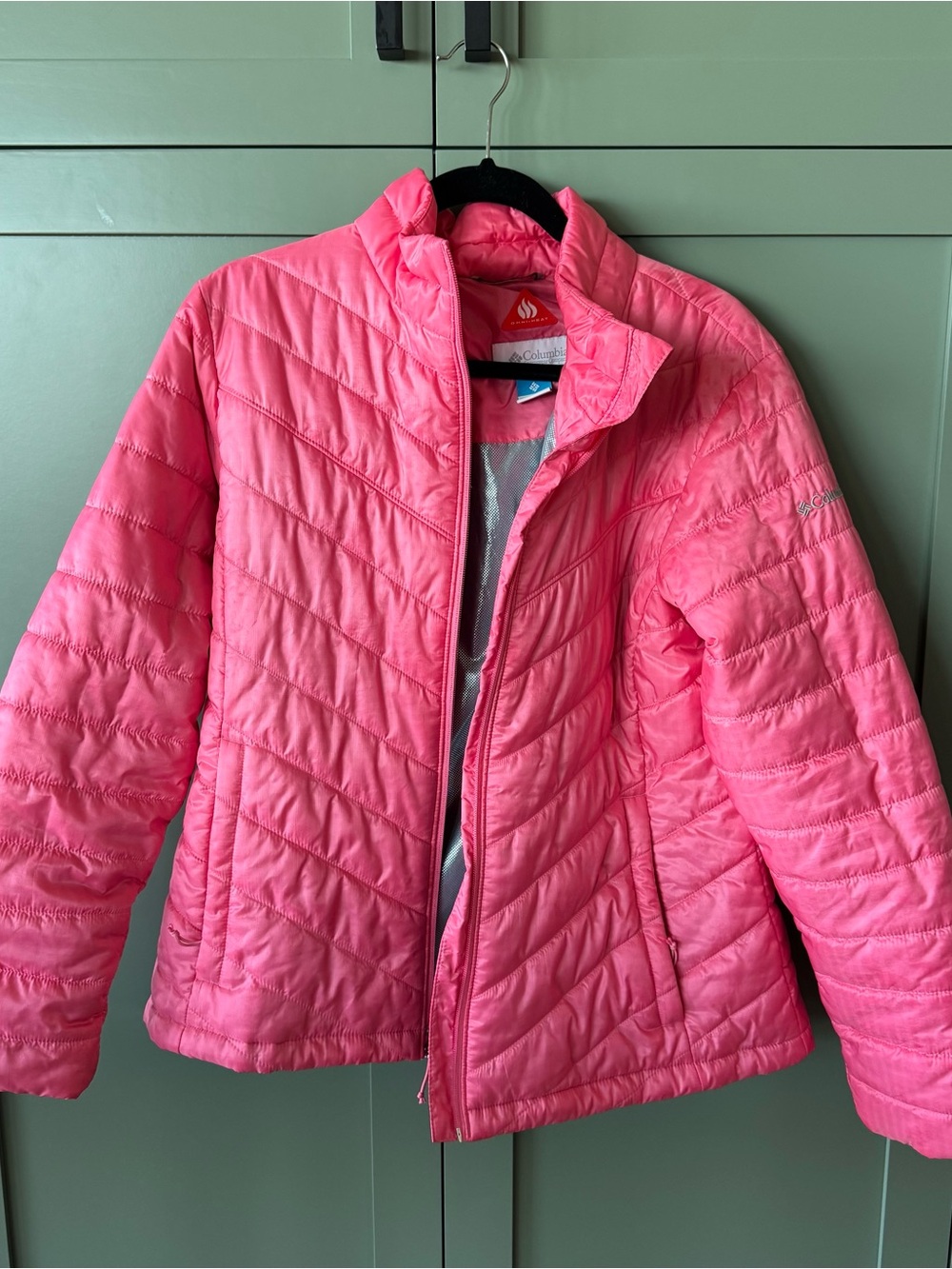 Pink  Puffer Jacket - Picture 2 of 3